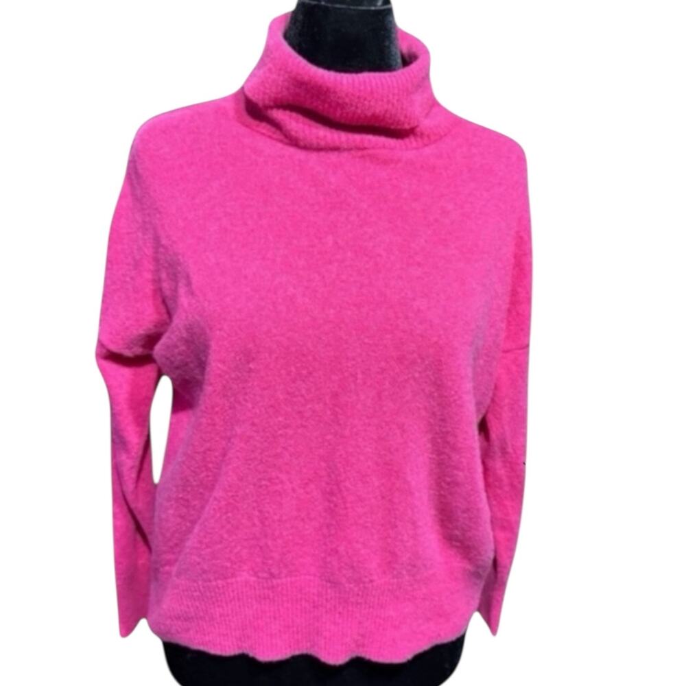 4. VICI | Pink Turtle Neck Wool Sweater Size Medium